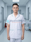 Áo blouse dược sĩ nam cộc tay viền xanh lá, Size M