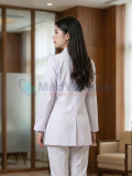 Áo blouse nữ dáng ngắn thiết kế dài tay màu trắng, Size M