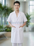 Áo blouse bác sĩ nam màu trắng chuẩn form thiết kế cộc tay, dáng dài, Size M - Vải lon Nhật