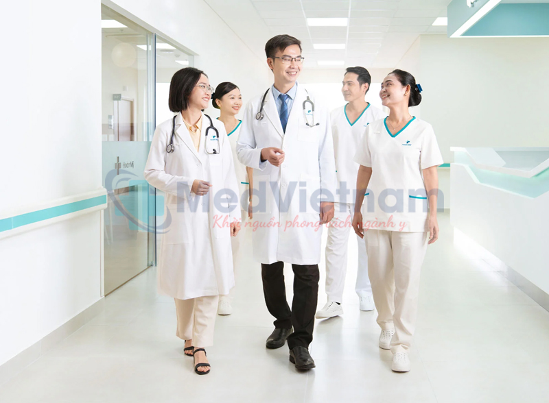 Đồng phục cho đội ngũ y bác sĩ tại bệnh viện Hoàn Mỹ.