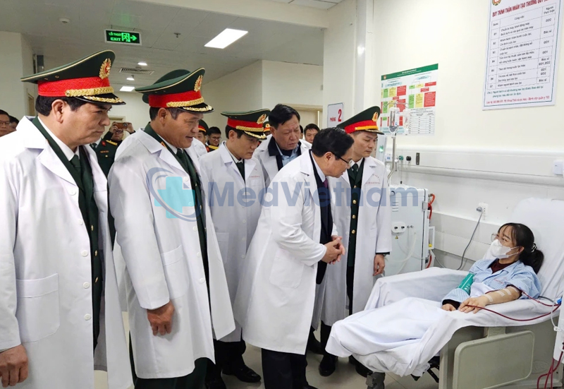 Đồng phục quân y trong môi trường đặc thù.