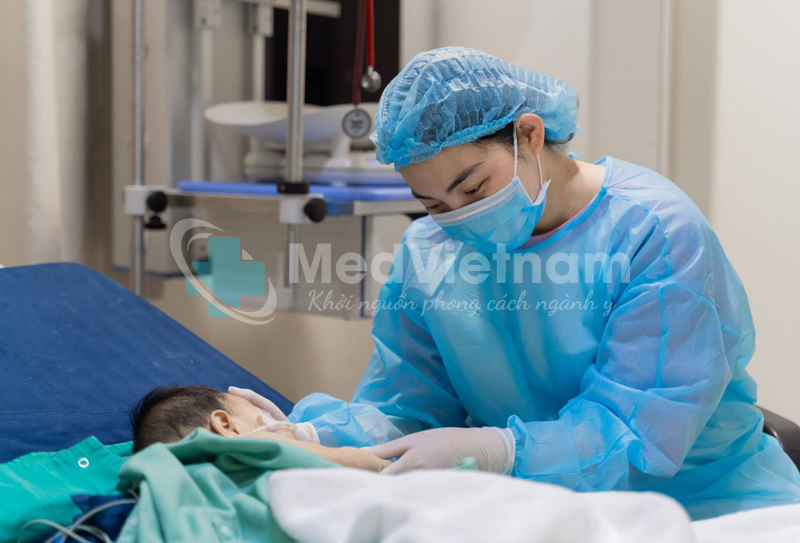 Đồng phục người nhà bệnh nhân tại bệnh viện Vinmec.