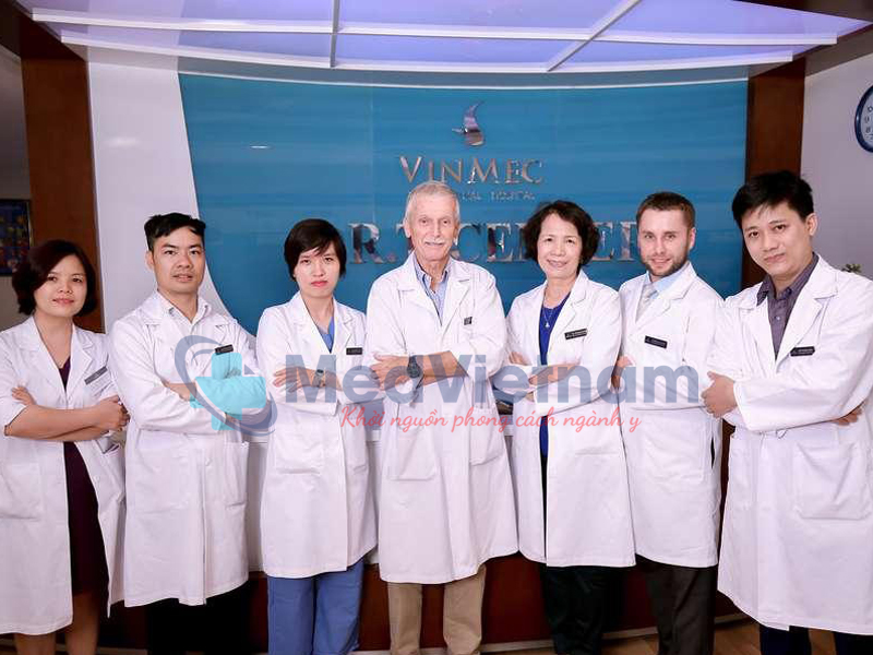Trang phục bác sĩ Vinmec.