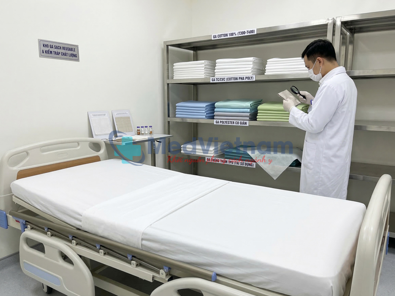 Ga trải giường y tế tái sử dụng.